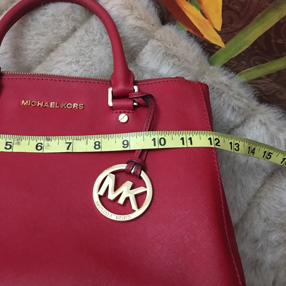 ❤️MICHAEL KORS Red Purse❤️ - Picture 2 of 8